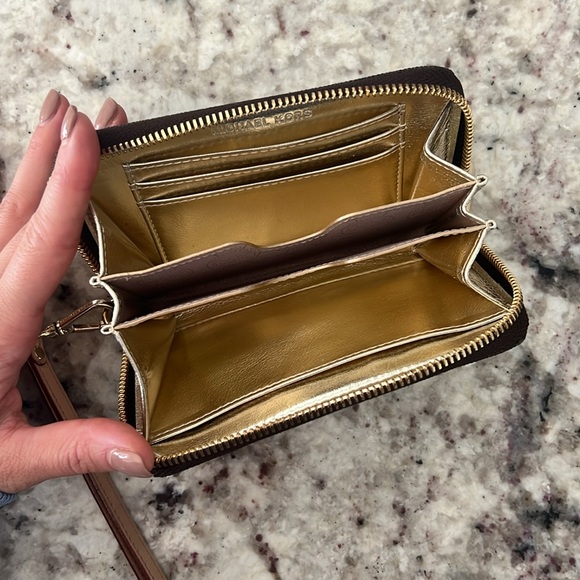 MICHAEL KORS Zip Around Signature Wristlet Wallet Jet Set Brown Logo MK - Picture 3 of 4